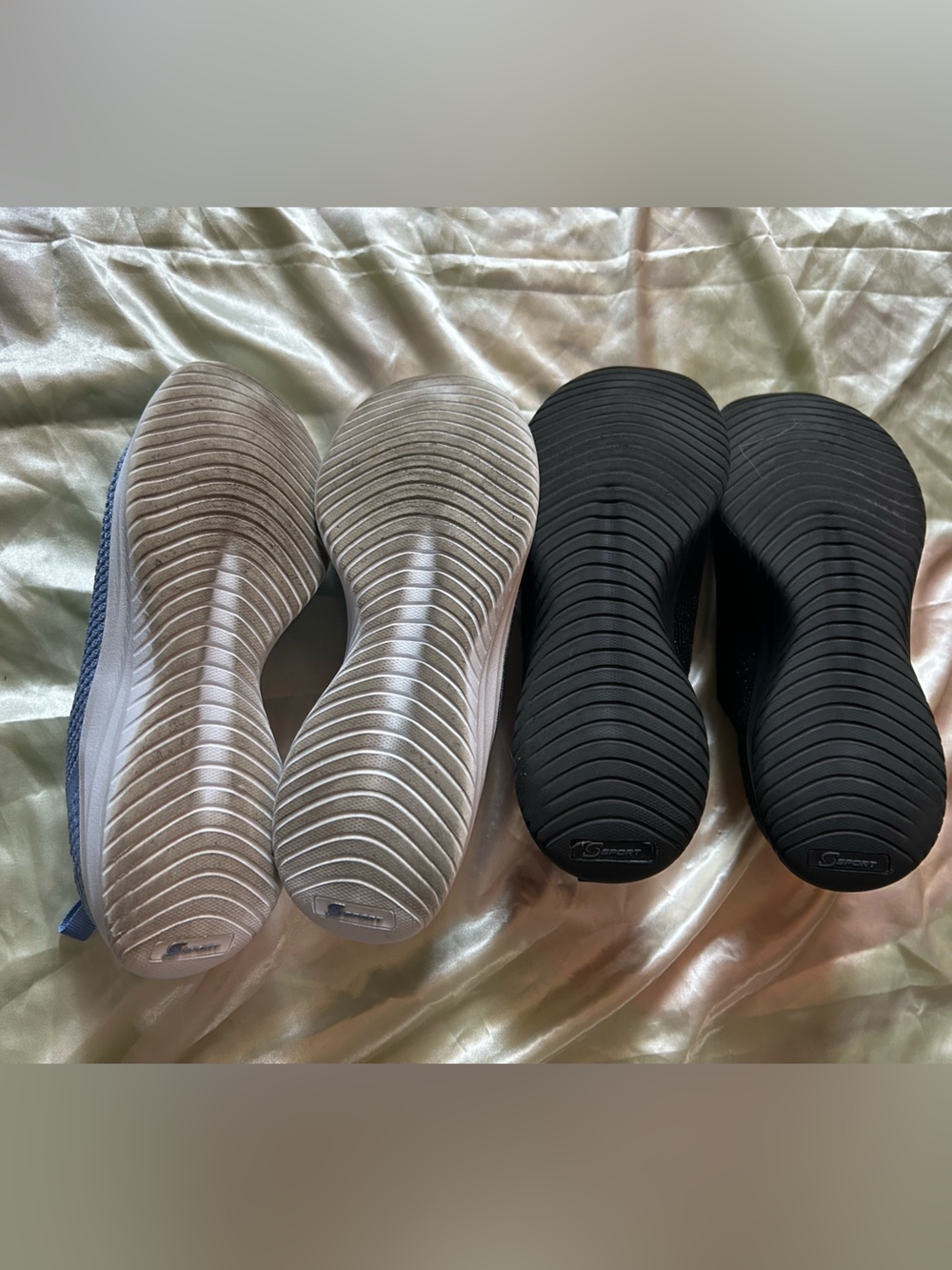 Pair of Size 9 Skechers Slip-On Knit Sneakers — Black & Light Blue - Picture 5 of 7